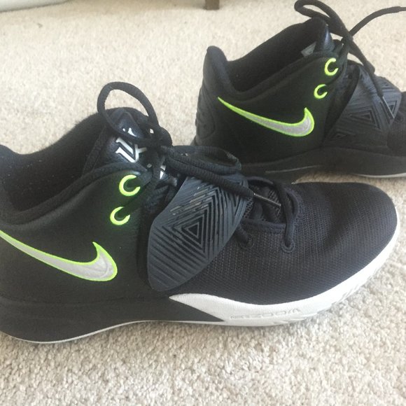 Nike Kyrie Flytrap 3 Basketball shoes main image 7